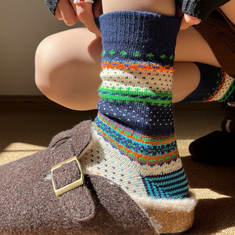 Explosive American Style Retro Nordic Style Fairisland Socks Women's Autumn and Winter Thickened Warm Outer Wear All-match Mid-tube Piled Socks