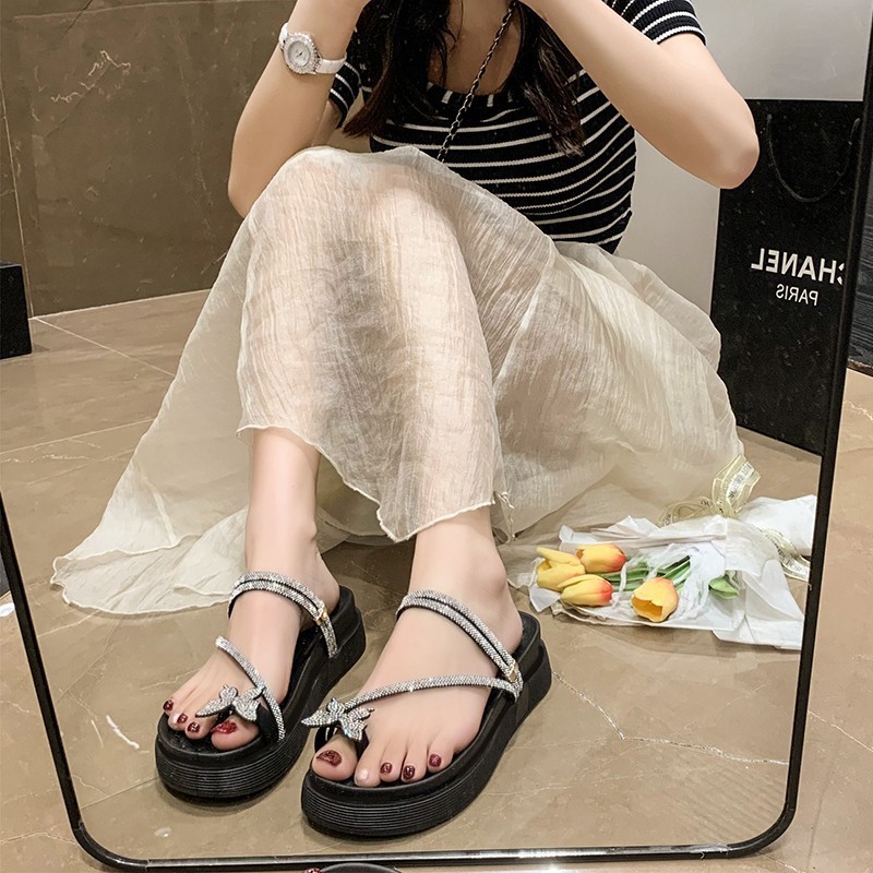 Fairy Cool for Women 2024 New Summer Water Diamond Set Beach Shoes with Pinched Toe Cake Thick Sole Herringbone Slippers_voghion.com