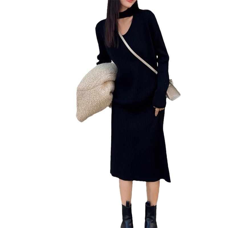 Strickkleid mit hängendem Ausschnitt für Damen im Herbst und Winter 2023, lockeres und langes knielanges Unterteil, gepaart mit Mantel, Pullover und Rock_voghion.com