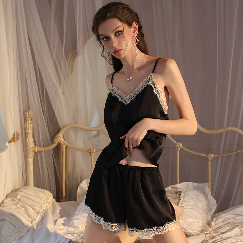 Black T-shirt, shorts