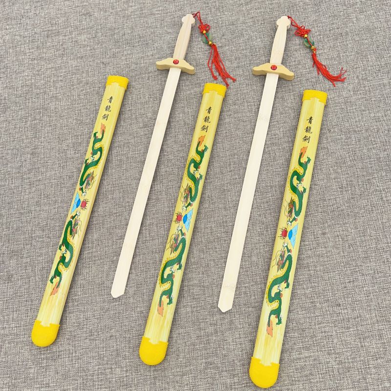 Children's toy sword samurai wooden sword wooden sword Qinglong sword scenic area boy performance props factory wholesale