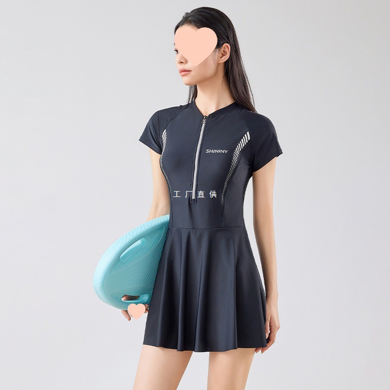 游泳衣女士连体裙运动保守遮肉2025年新款冬天泡温泉感泳装女
