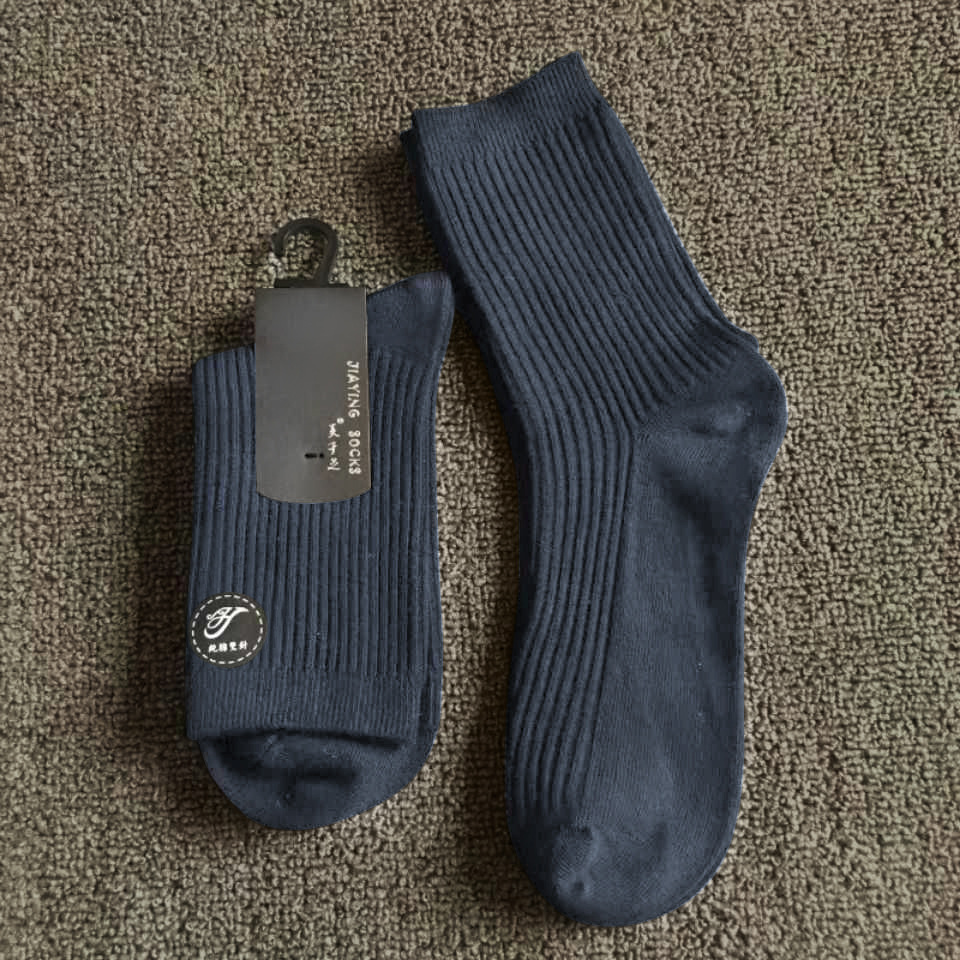 海怡娜の双針筒は男性の靴下の綿を厚くして保温します。