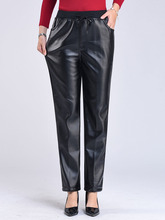 皮裤女中老年冬款外穿高腰宽松大码加绒加厚春秋妈妈皮工作裤