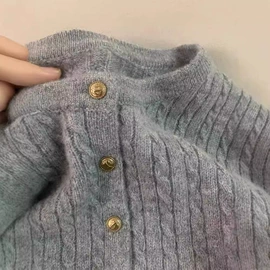 女式羊毛衫;女式羊绒衫;成人帽