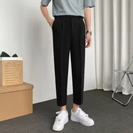 男式牛仔裤;男式针织衫;男式休闲裤