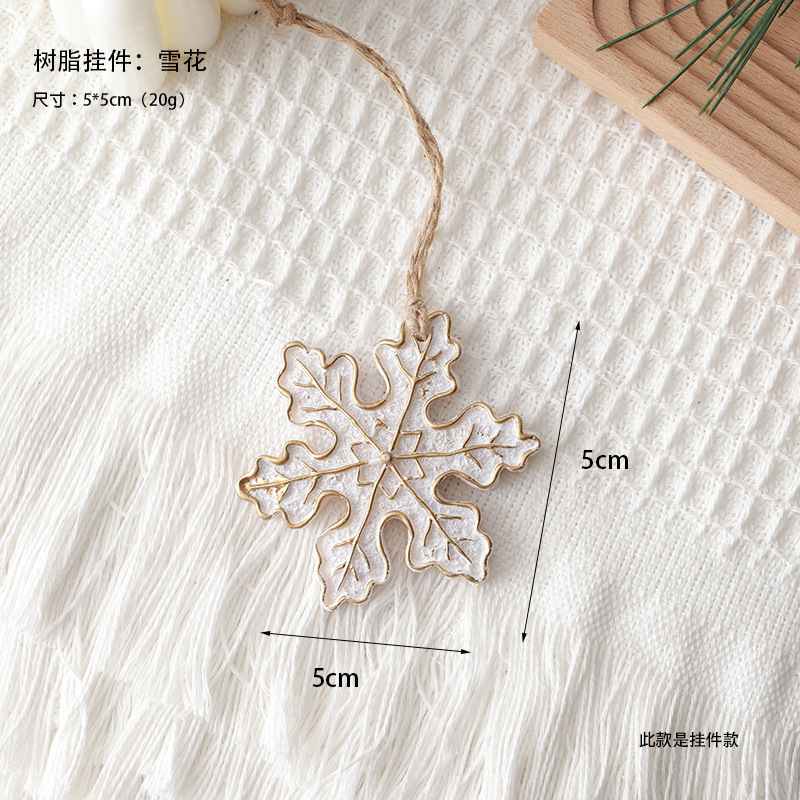 Nuevos árboles de Navidad transfronterizos de madera, copos de nieve, pegatinas de resina de pentacos, accesorios de decoración de Navidad, decoración de amor