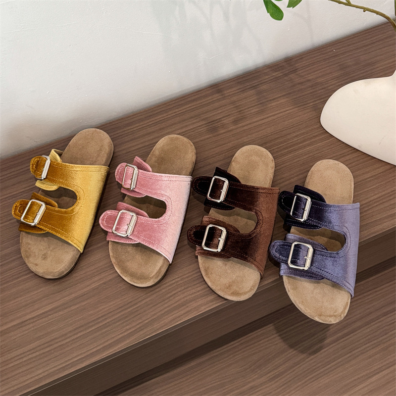 Thick-Soled Velvet Birkenstock-Style Slip-On Sandals for Women, Summer 2026 New Fashion Double Buckle Anti-Slip Beach Sandals
