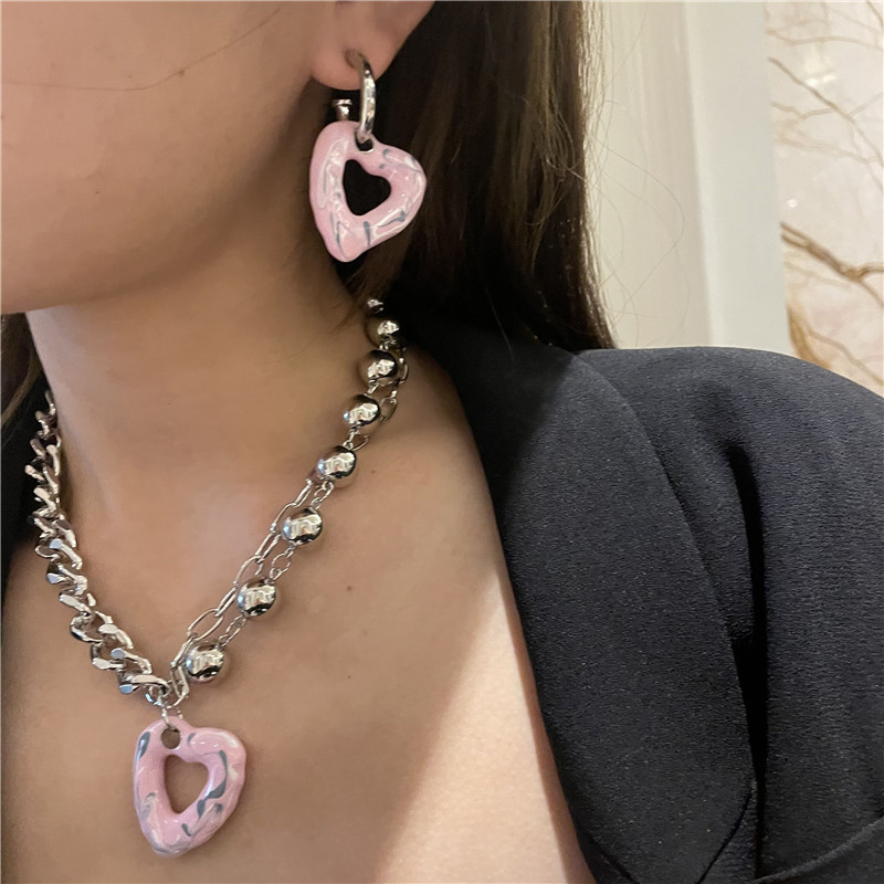 European And American Internet Hot Sweater Chain Accessories Ins Cuban Chain Pink Oil Painting Sweet Cool Hot Girl Peach Heart Necklace Earrings For Women display picture 2