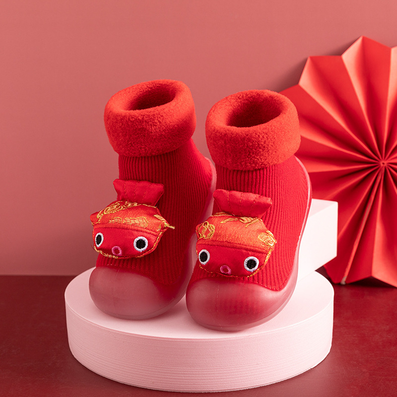 Año Nuevo con peces en la nieve