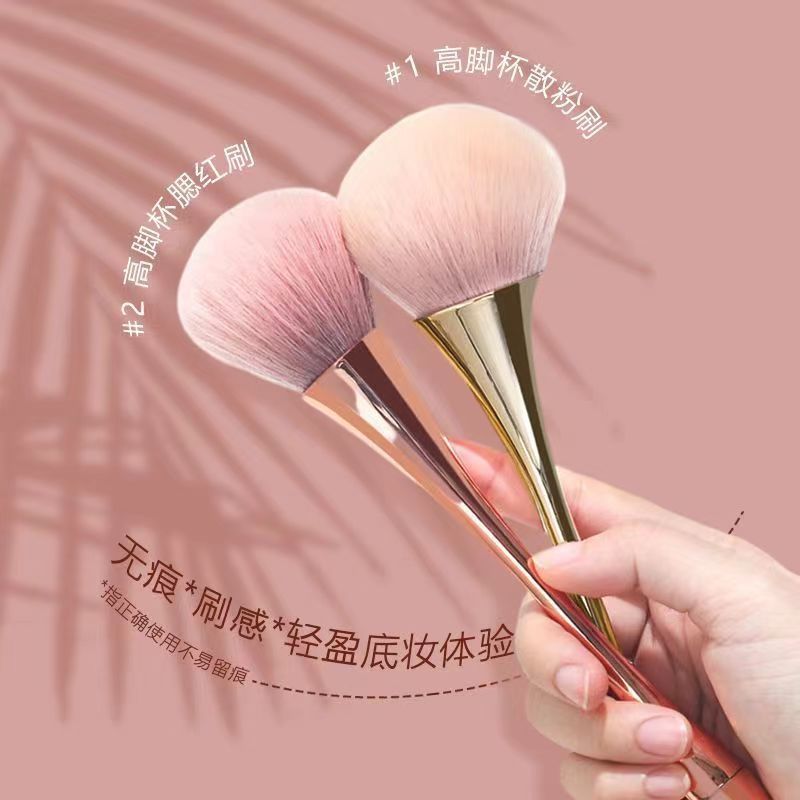 Pequeño cepillo de maquillaje de cintura Cangzhou gran pinto a granel cepillo blush de pelo suave cepillo de polvo de uñas cepillo de polvo herramientas de maquillaje