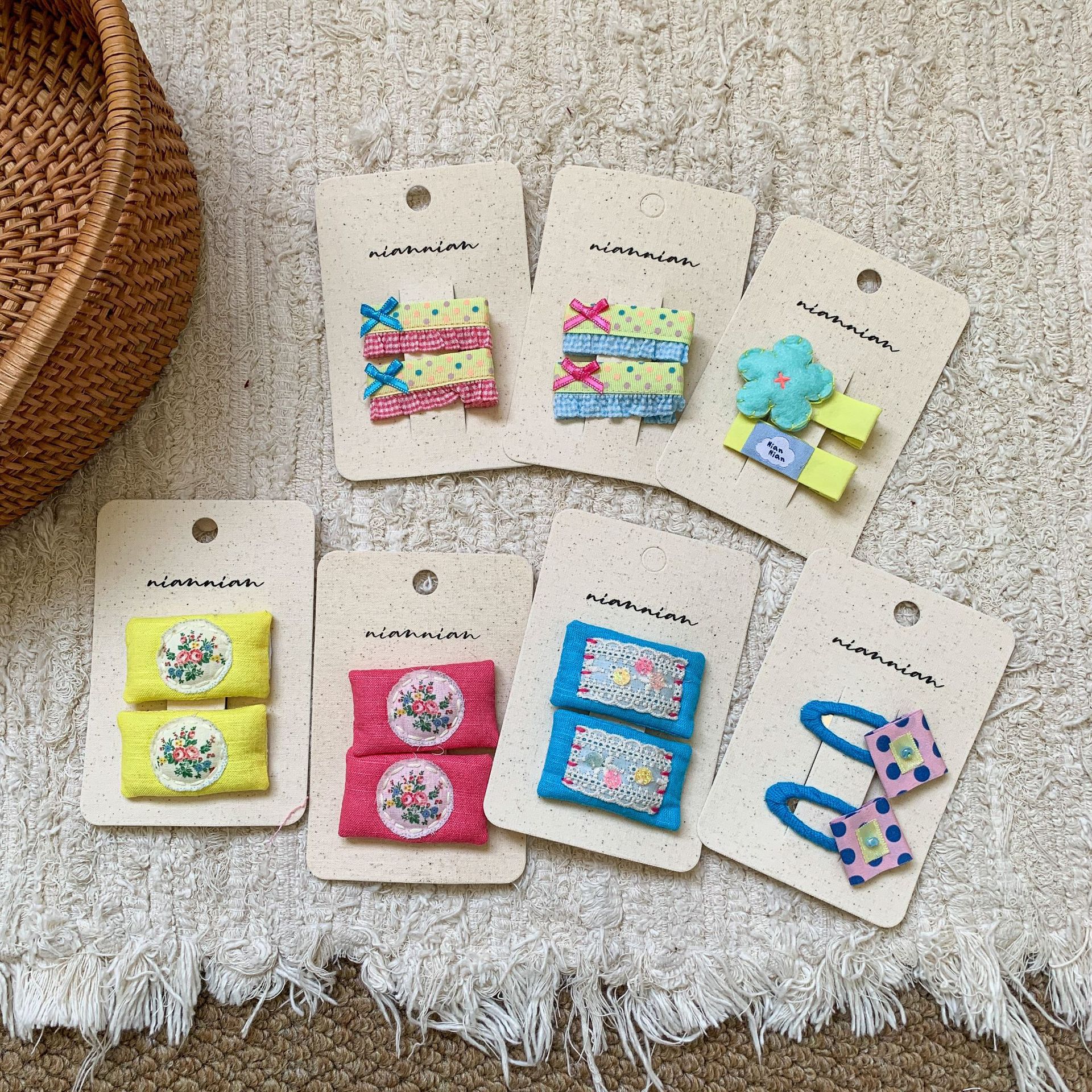 Sugar Pear ropa para niños brocas de tela para niños adorables 2026 niñas brocas de cabello frange BB brocas de arco accesorios para bebés