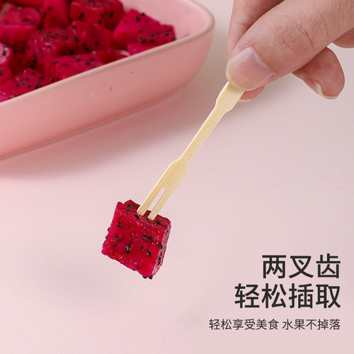 Bamboo fruit fork disposable children's heart-shaped bamboo fork KTV bar club home snack fork manufacturer wholesale