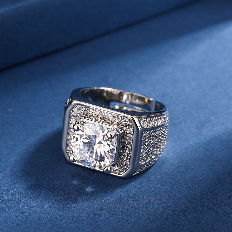 Luxe haut de gamme de 5 carats avec une bouche ouverte, imitant le diamant du Mozambique, des cœurs et huit flèches, une entreprise dominatrice,_voghion.com