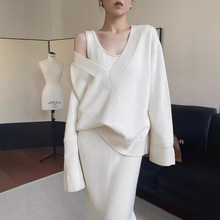 气质优雅高级感针织套装女2024秋冬新款V领宽松上衣+背心裙两件套