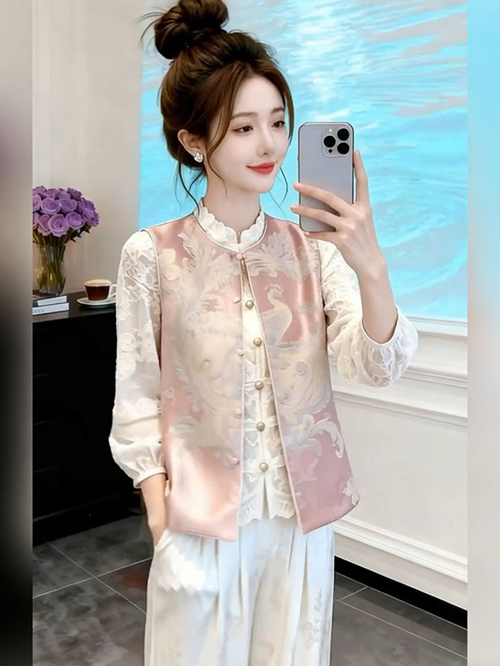 Áo gile nữ thêu hai mặt mặc được hai kiểu, dáng rộng phong cách retro — Áo gile hồng, Áo gile màu vàng