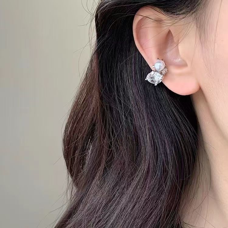 Lámpara pequeña parpadea de zircon perla crimpos de hueso de orejas de nicho de diseño indolor sin agujeros de orejas crimpos de orejas cuadrados y fríos