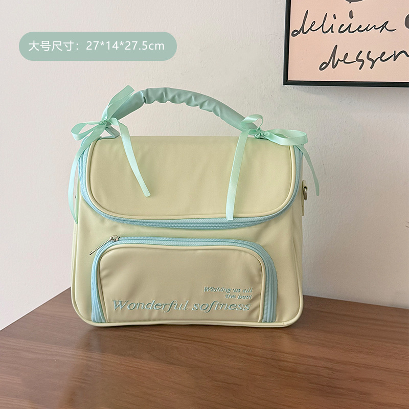 Bolsa de maquillaje de arco de corazón de niña portátil, bolsa de almacenamiento portátil, bolsa de lavado impermeable de gran capacidad