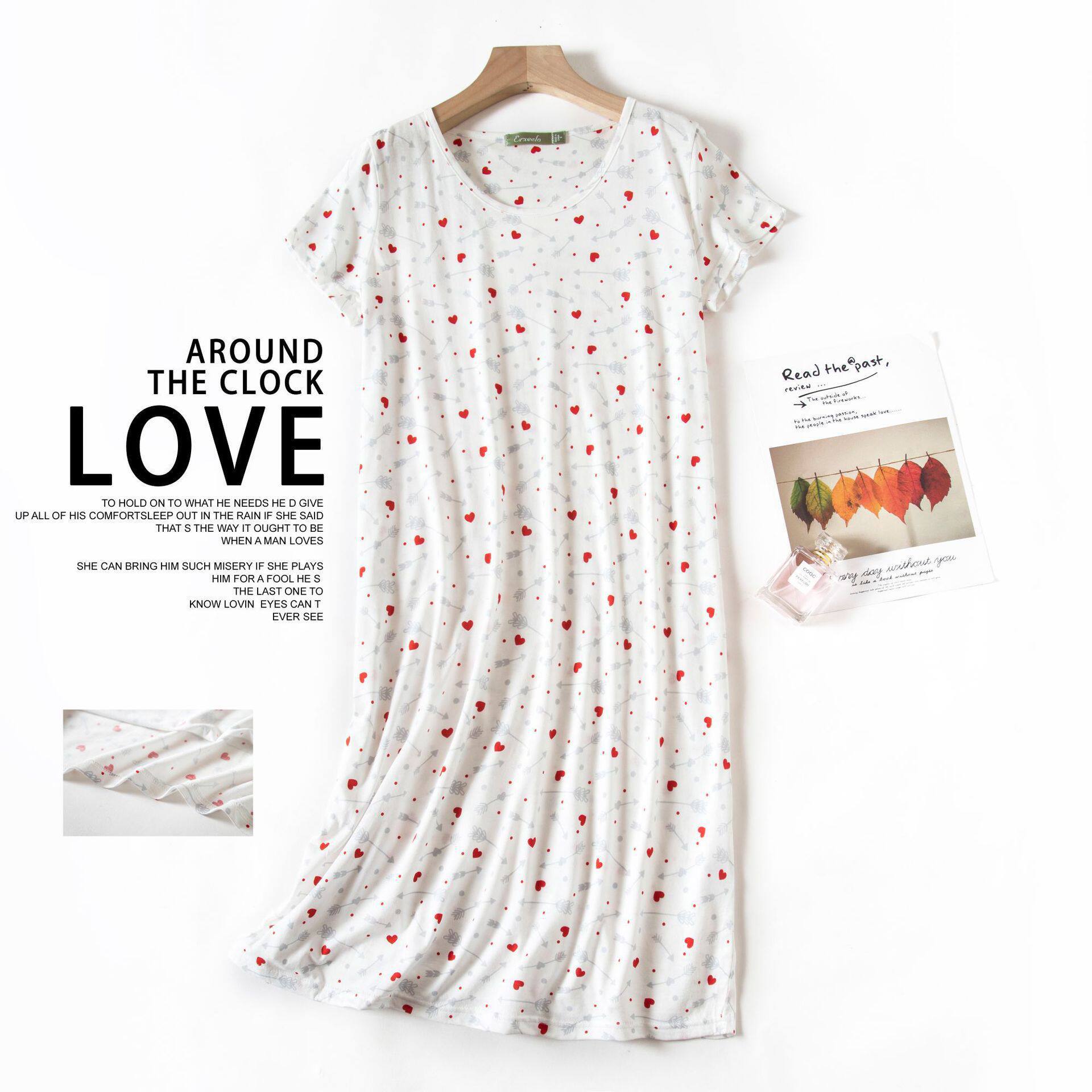 White-little red heart / S