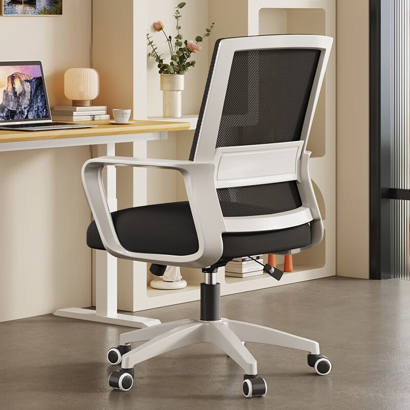 Silla de conferencias de oficina silla de computadora ergonómica sedentaria silla de ruedas doméstica silla de arco de malla de estudiantes universitarios