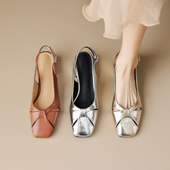 Kmeizu小眾金銀色涼鞋女夏包頭鏤空小香風一字扣帶中跟後空單鞋40