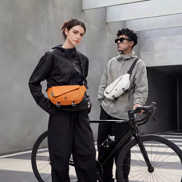 New Men's Crossbody Bag, Fashionable, Lightweight, Large-Capacity Chest Bag, Men's Sports Small Backpack, Water-Repellent Trendy Brand Shoulder Bag
