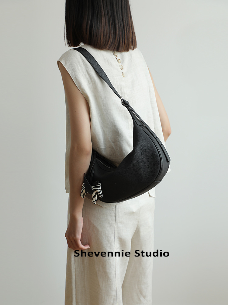 Women's Crescent Bag 2025 New Arrival Niche Underarm Bag Trendy Hobo Crossbody Commuter Dumpling Bag - Thumbnail 6