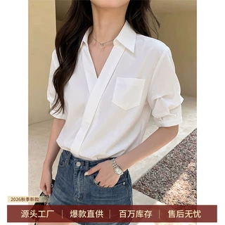法式高级感白色V领短袖衬衫女夏季小众设计别致绝美气质翻领衬衣