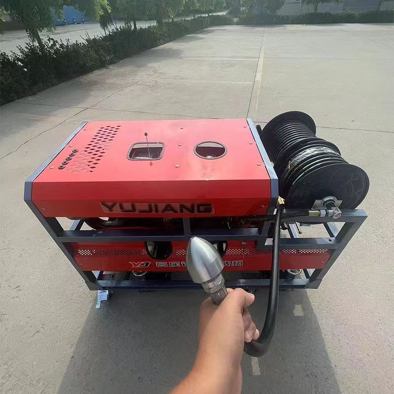 下水道高压管道疏通机水老鼠汽油柴油商用小区物业污水管道清洗机