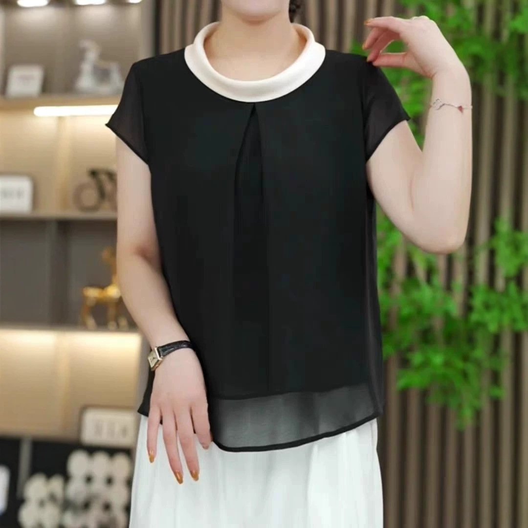 New summer style, fashionable and chic color-blocked round neck short-sleeved T-shirt for women, exuding elegance.