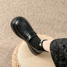 Ӣ���LСƤЬŮ2024�ﶬ���ߌWԺ�LܛƤ��ט���Ь����ŮЬ