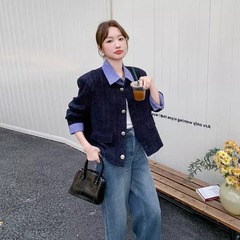 紺色の高級感のある格子縞が小香風のコートの女性2025早春の新型の流行の洋風のデザインの上着をつなぎ合わせます。