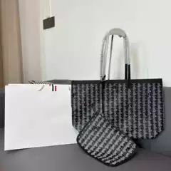 2025 New French Print Fashion Women's Bag Casual Fashionable Commuter Large Capacity Tote Bag