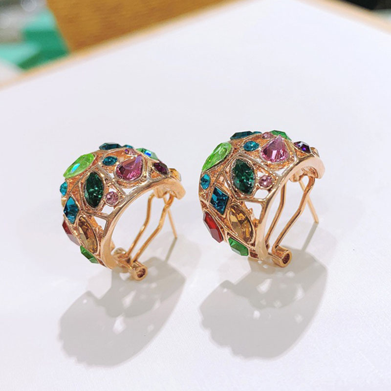 �¿�ŷ��ʱ�����и߼��в�ɫˮ�����۶���Ů���Գ�������Ů������