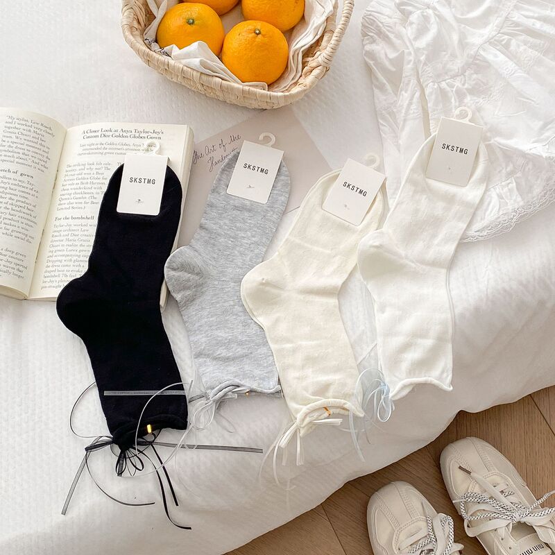 Spring New Thin Mid-Calf Socks with Bowknot and Tassels on the Heel, Rolled Edges and Loose Cuffs, a Very Beautiful Women's Sock Spring New Thin Mid-Calf Socks with Bowknot and Tassels on the Heel, Rolled Edges and Loose Cuffs, a Very Beautiful Women's Sock