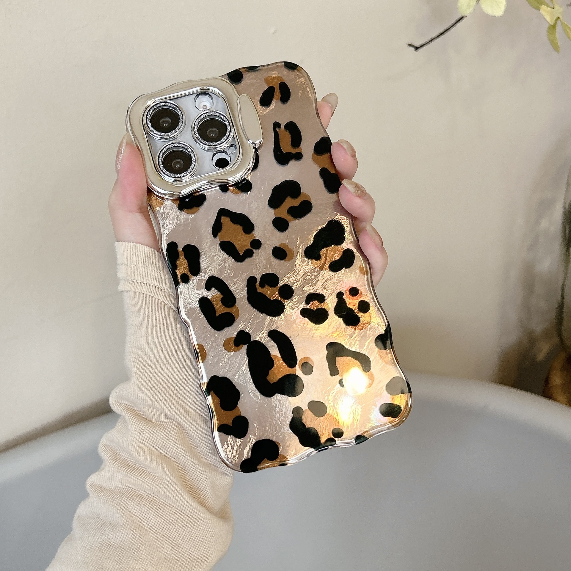 Sensación premium nuevo soporte de lente con estampado de leopardo para Apple 15ProMax funda para teléfono móvil 16Pro pareja 14/13 nuevo