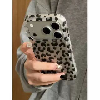 个性创意日韩银底满屏黑豹纹适用iPhone17promax苹果16手机壳15女