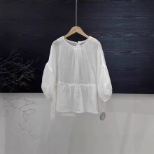 春夏新款高品质爆款灯笼袖苎麻娃娃衫女宽松显瘦减龄背后开扣小衫