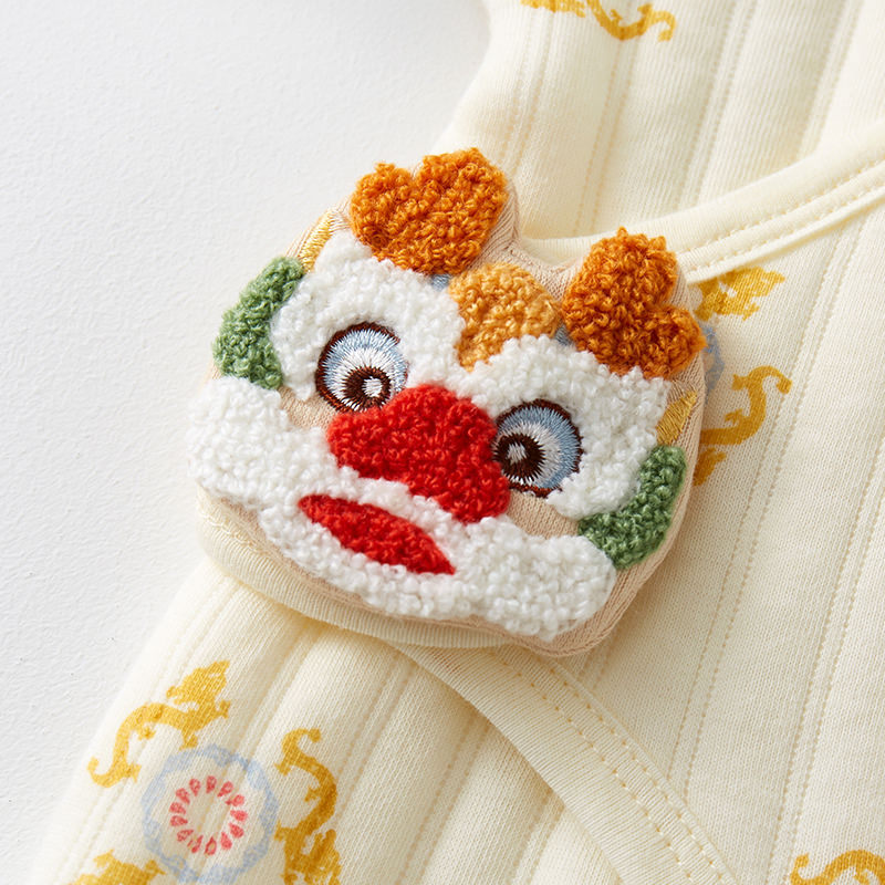 Mono de bebé recién nacido Año del Dragón Estilo Nacional de Mariposa mameluco bebé caliente de doble capa de protección del vientre monje ropa de aire acondicionado mameluco