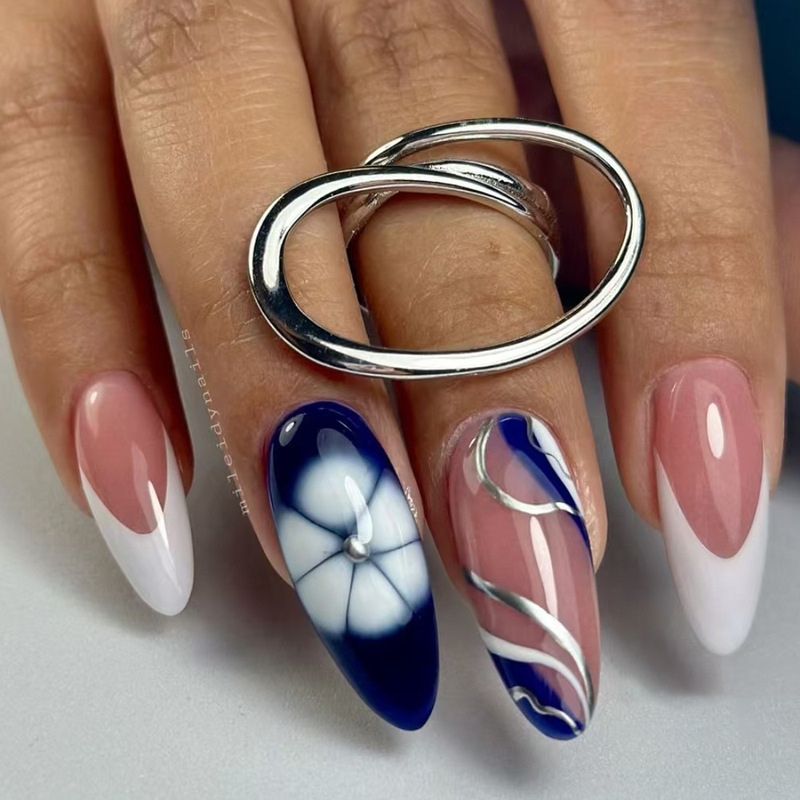 24 pce French Pressed Nail Drops False Nail Silver Line Striped Flower Point Drill Delicate Nail Design Cross Border