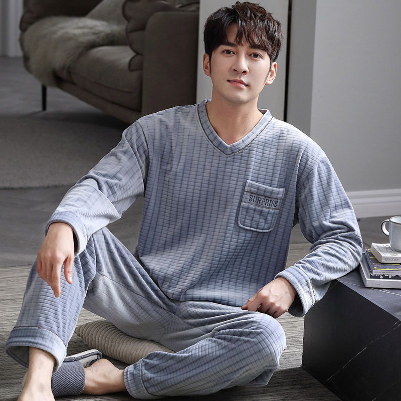 GraceChic GraceChic Xuanliang Factory Direct Coral Homewear Autumn Winter Pullover Round Neck Sleeve Long Pants Island Fleece Couple Pajamas_voghion.com