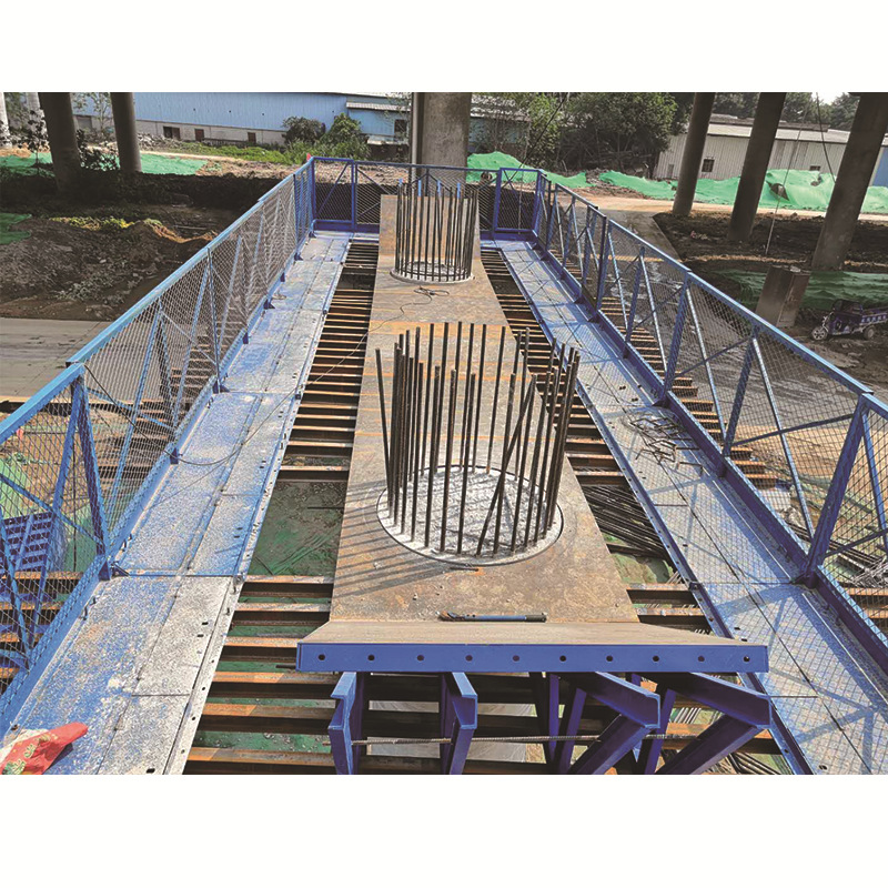 建筑工地盖梁平台桥梁墩柱施工平台基坑工程操作梯笼桥梁施工通道