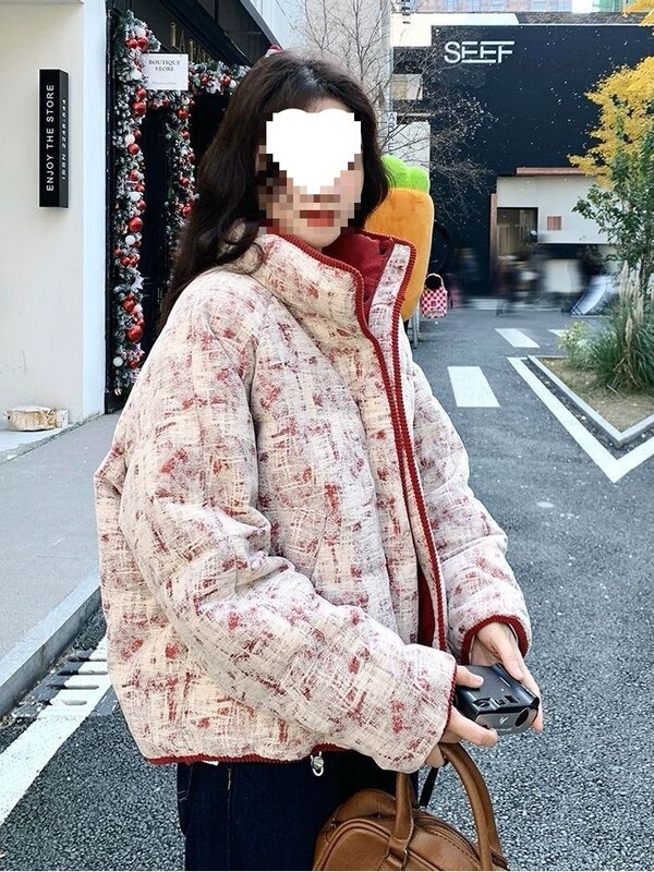 Red Chanel-Style down Jacket for Women, Winter High-End, Age-Reducing, Beautiful and Stylish, White Duck down Short Coat, Trendy Hot Item Red Chanel-Style down Jacket for Women, Winter High-End, Age-Reducing, Beautiful and Stylish, White Duck down Short Coat, Trendy Hot Item