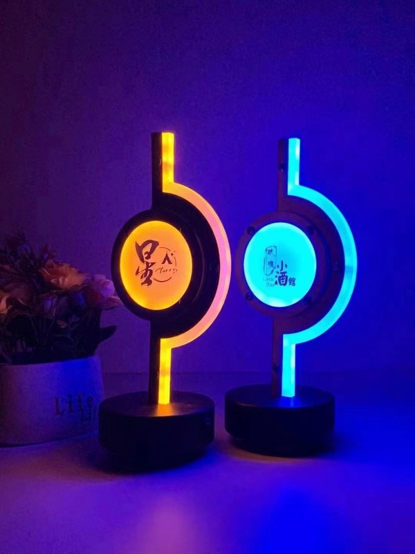 バーテーブルランプ LED充電式テーブルランプ ダイニングバー カフェ ライブハウス 雰囲気ランプ リモコン付き クリアバーテーブルランプ|undefined