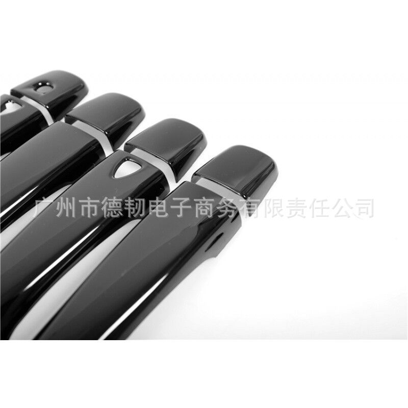 Suitable for 16-22 qashqai door handle bright black handle protective cover qashqai door handle decoration