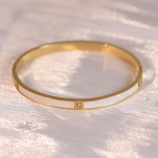 Factory direct cross-border wholesale 18k gold women's high-grade titanium steel non-fading jewelry titanium steel bracelet