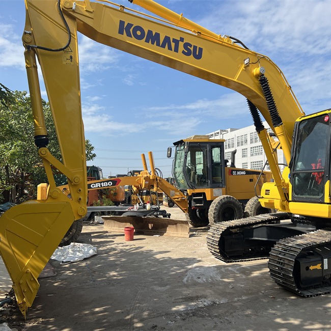 Fabricante de baja exportación de segunda mano Komatsu220 450 200 excavadora de alta calidad garantía de calidad image 3