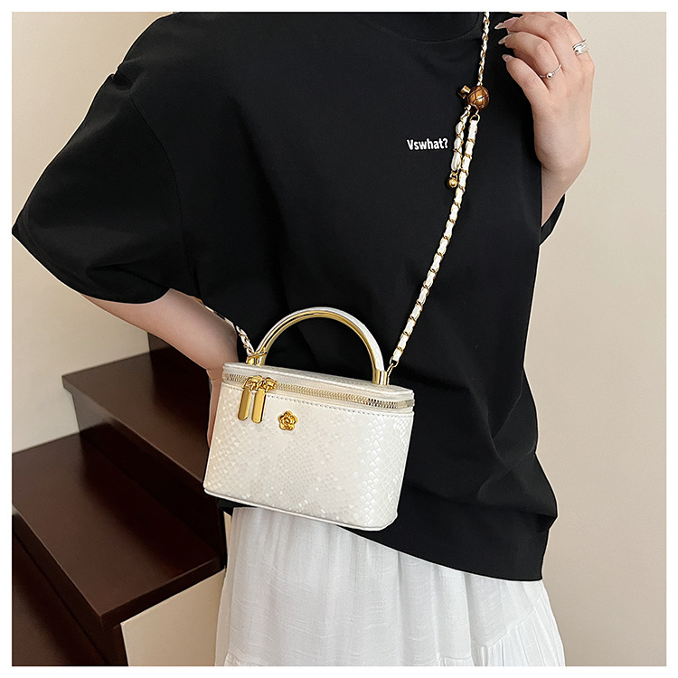 Caja portátil Xiaoxiangfeng Bolso cuadrado pequeño Mujer 2025 Nuevo patrón de serpiente transfronterizo Bolso bandolera de moda de alta gama