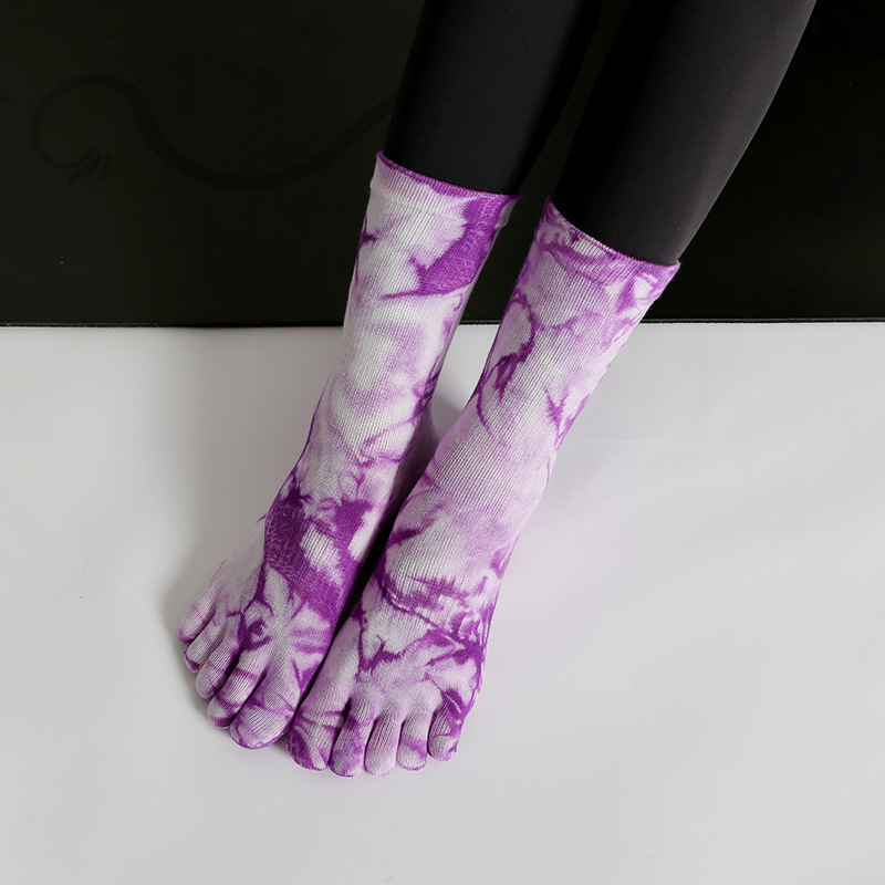 Manufacturer's New Yoga Socks Autumn and Winter Tie-Dye Gradient National Style Five-Fingered Calf Non-Slip Glue Indoor Fitness Socks Manufacturer's New Yoga Socks Autumn and Winter Tie-Dye Gradient National Style Five-Fingered Calf Non-Slip Glue Indoor Fitness Socks