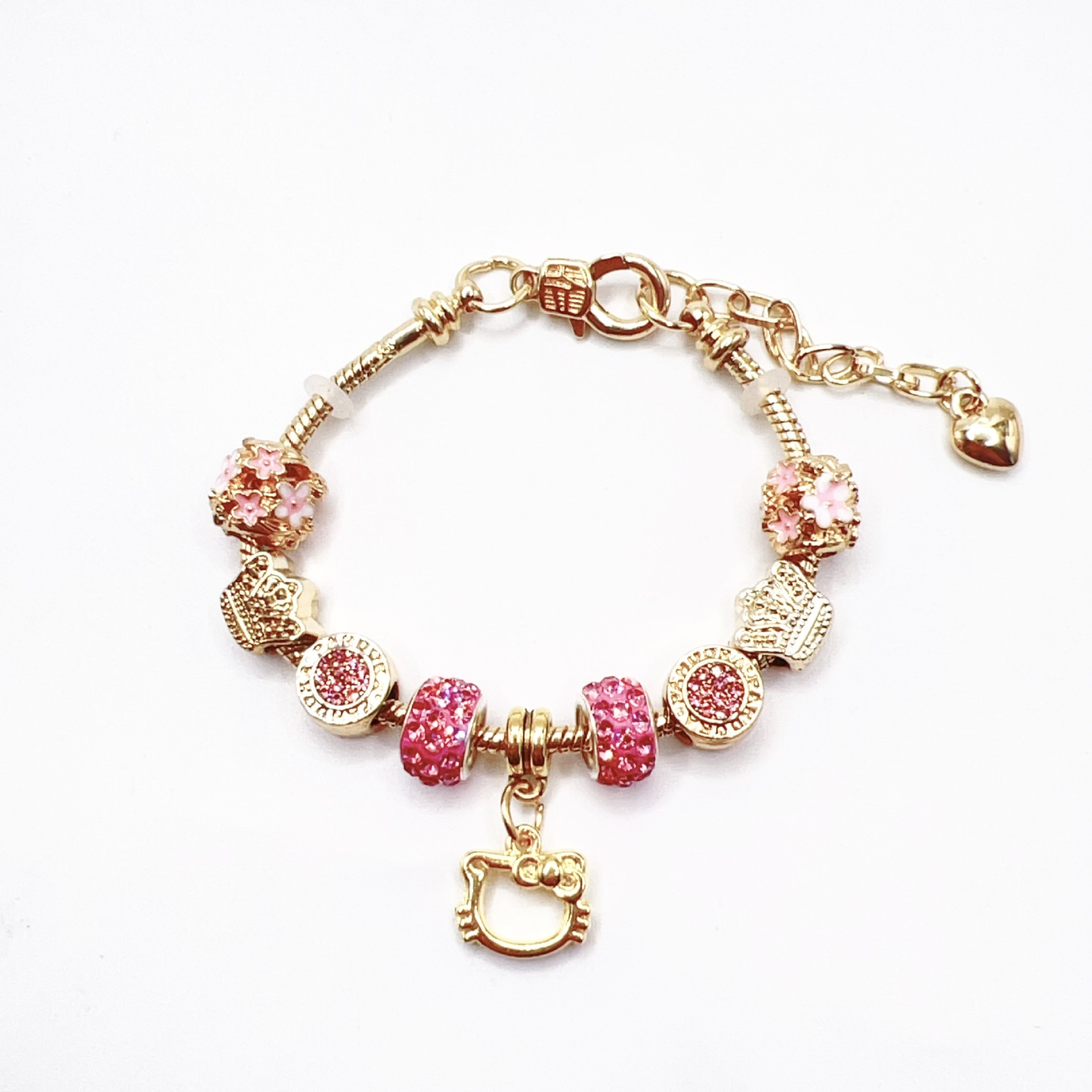 春夏の新型の小清新で甘い少女風のストライプの花の愛の蝶の数珠のブレスレットの透かし彫りのダイヤモンドの手の串